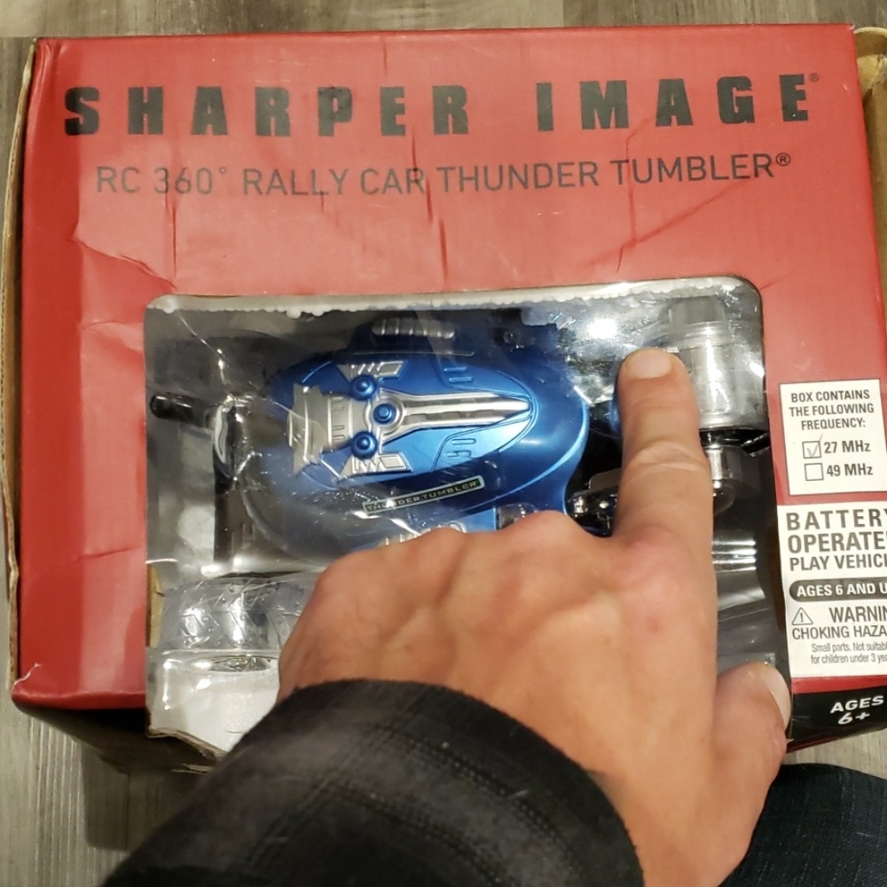 Remote Control Car/Truck - Picture 2 of 5